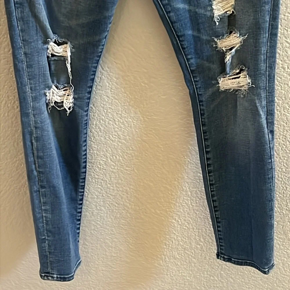 Abercrombie & Fitch Harper Super Skinny Jeans Mid-rise Distressed Size 32/14R - Picture 4 of 7